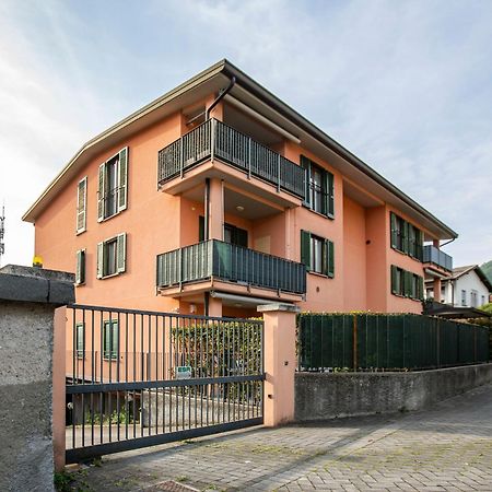 Como Lake - Lakeside Bliss Mandello del Lario Luaran gambar
