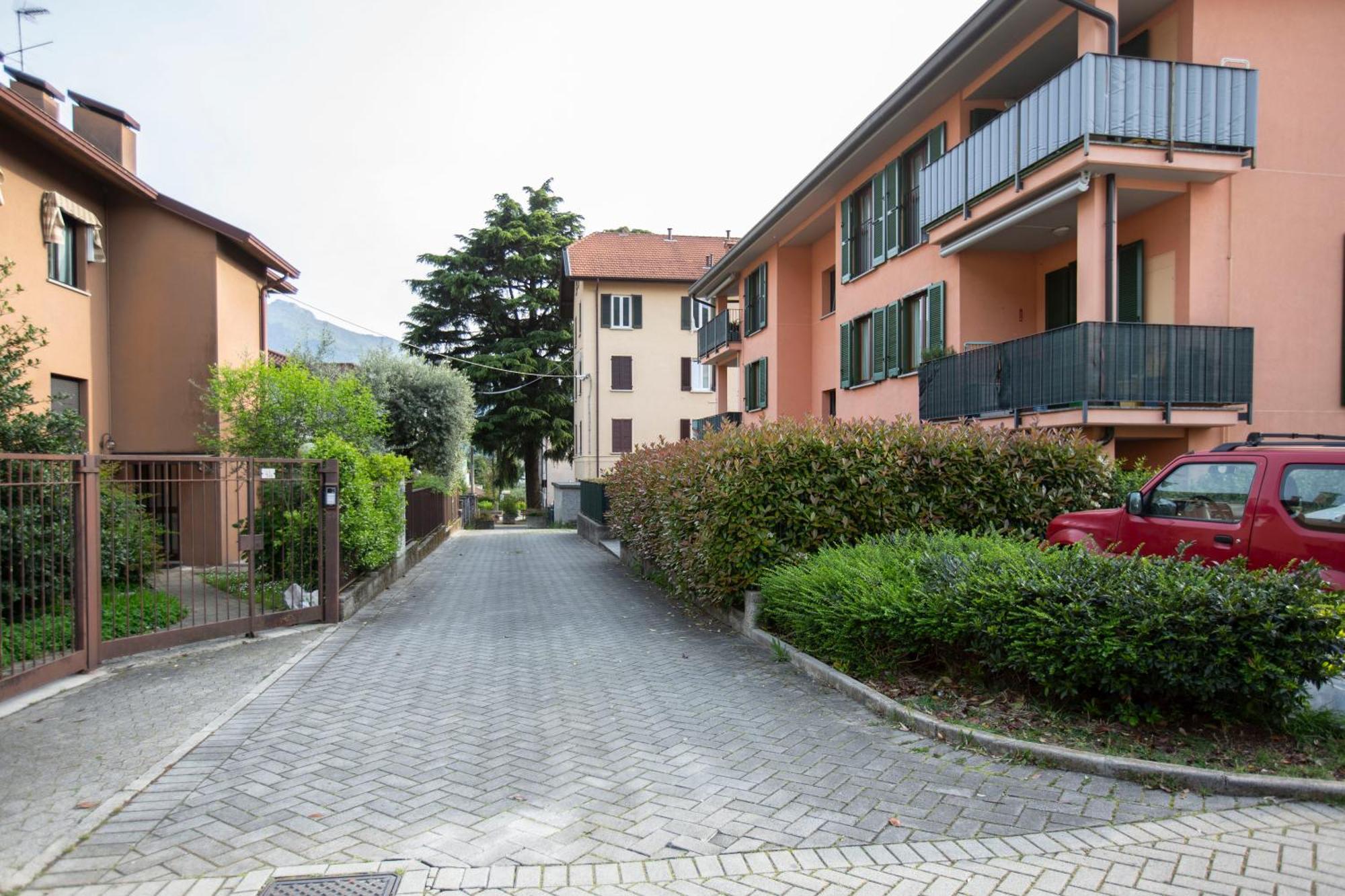 Como Lake - Lakeside Bliss Mandello del Lario Luaran gambar