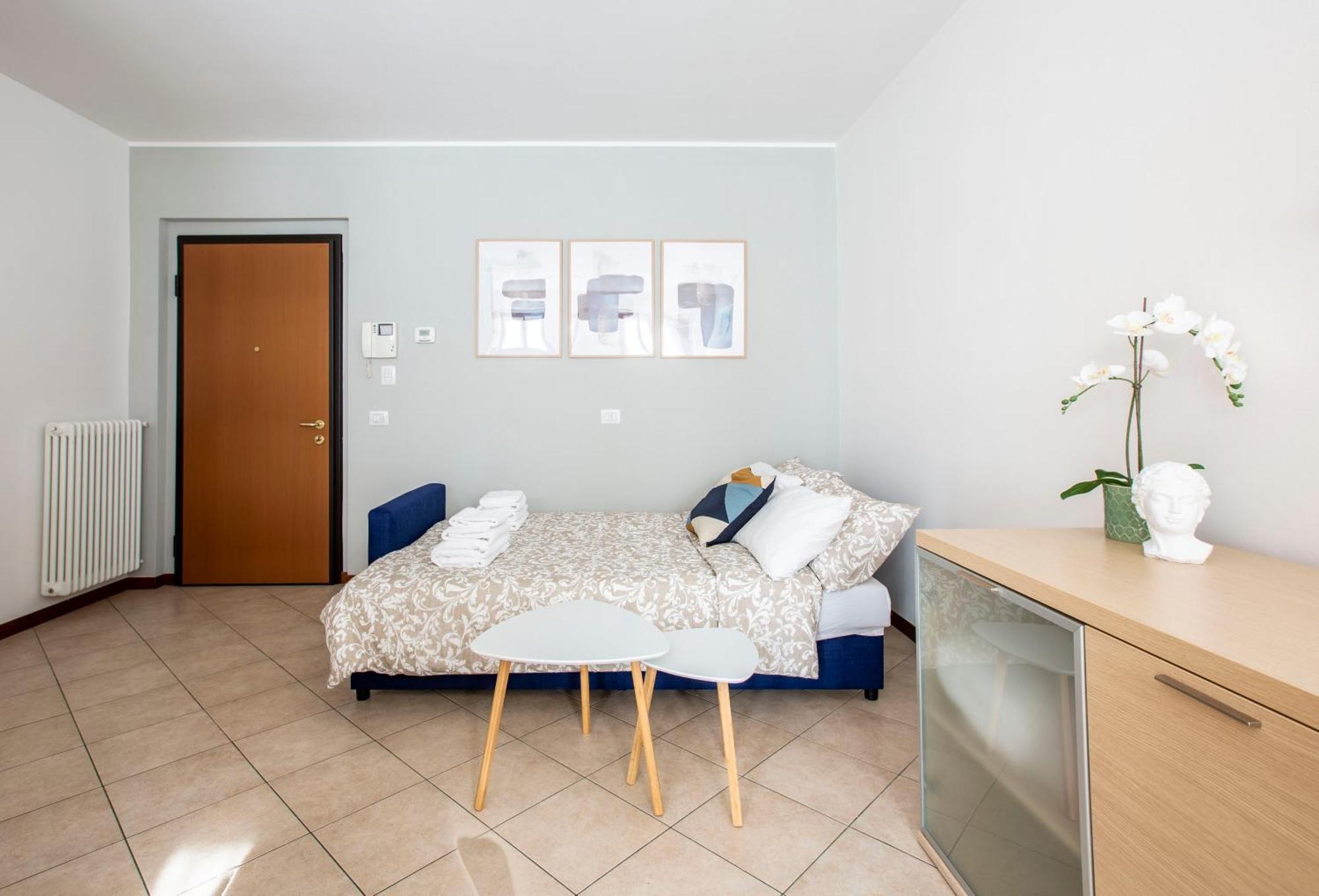 Como Lake - Lakeside Bliss Mandello del Lario Luaran gambar